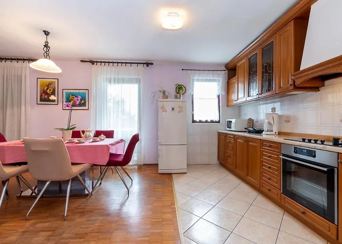 아파트 Vinez 라빈